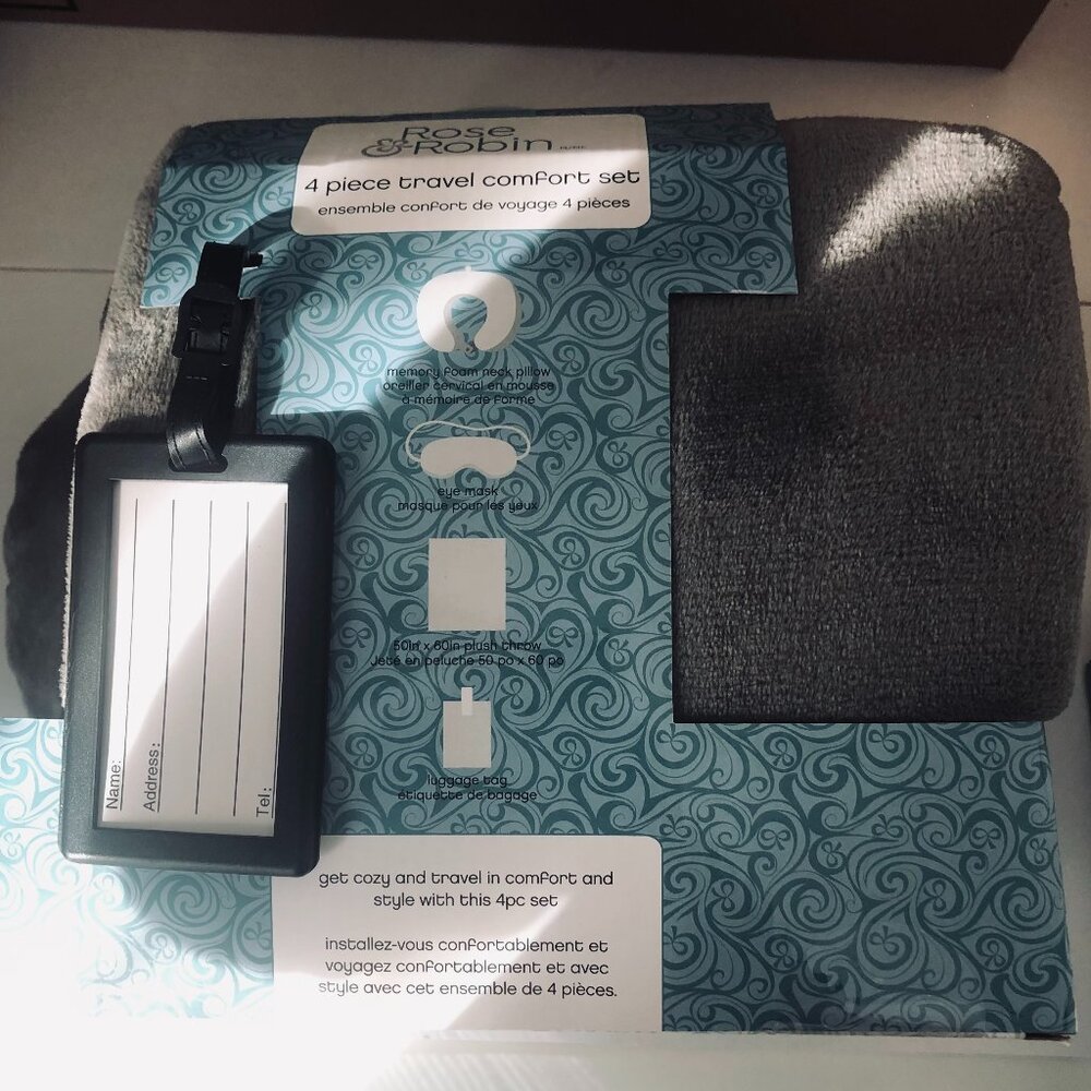 NWT-4 piece Travel Set – Rose & Robin